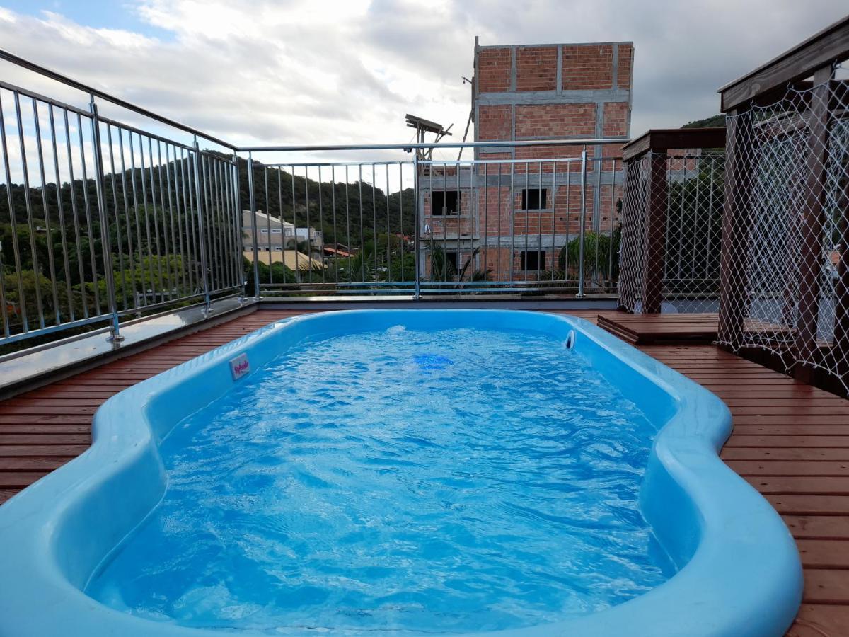 Cobertura Com Piscina Privativa Em Bombinhas