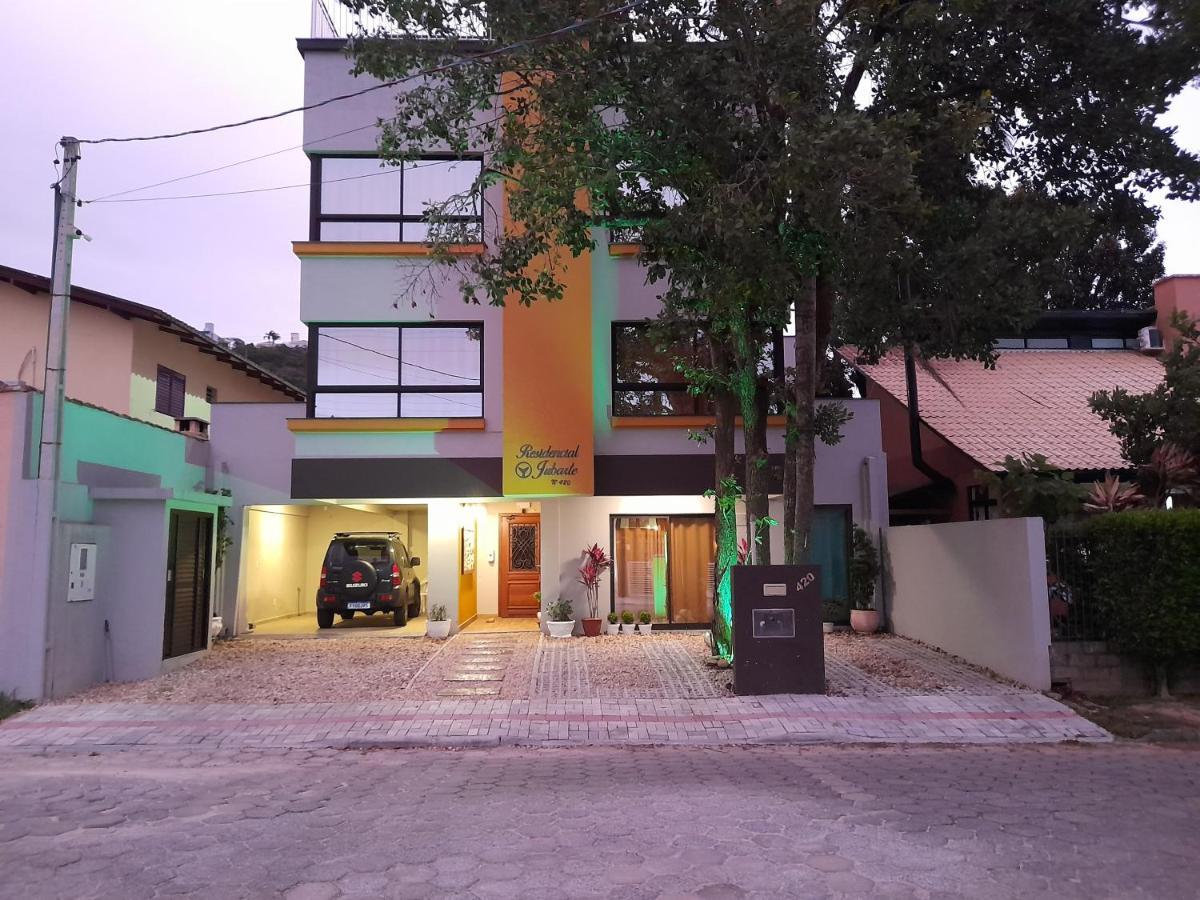 Cobertura Com Piscina Privativa Em Apartment
